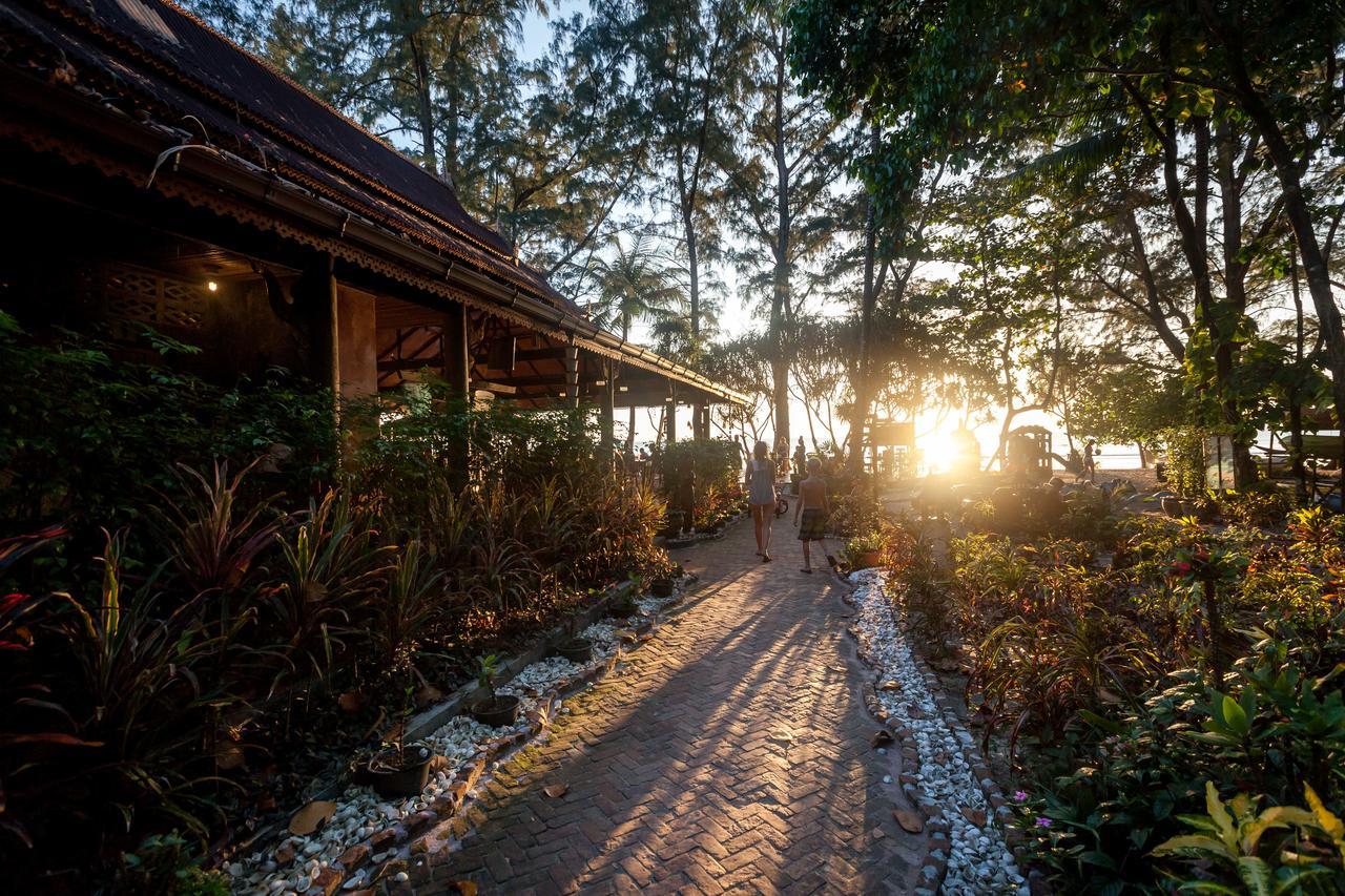 Bamboo Bungalows パヤム島 エクステリア 写真