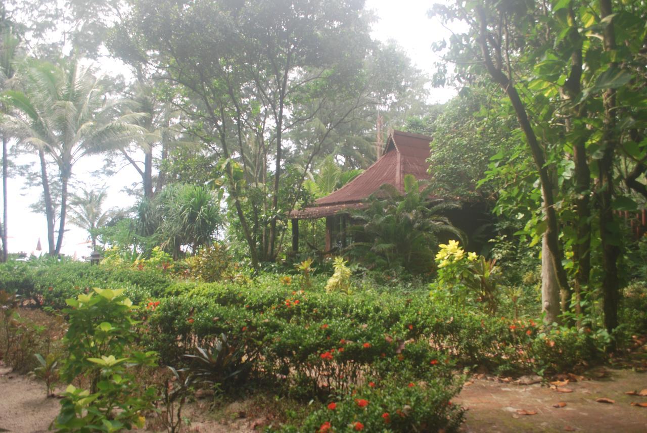 Bamboo Bungalows パヤム島 エクステリア 写真
